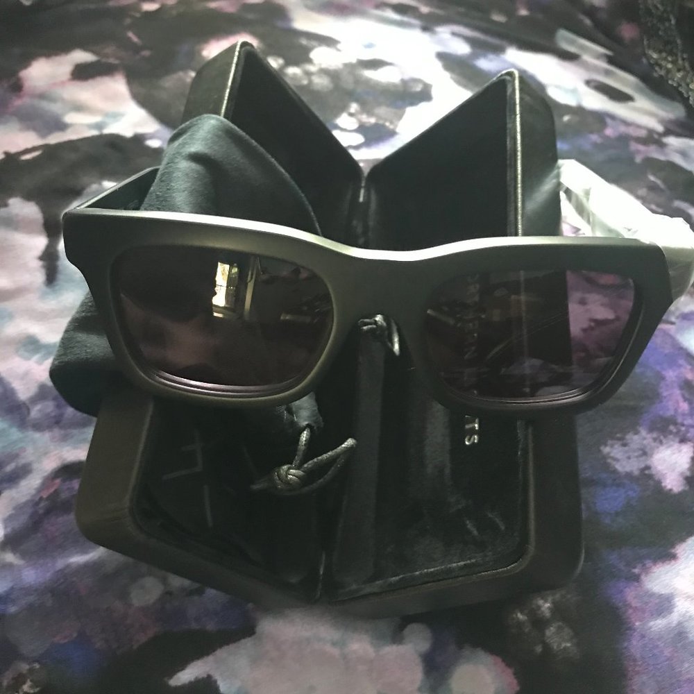 Northern Lights Sunglasses NL-5 NIP Unisex Great Lenses GREAT QUALITY New in Box - Picture 2 of 9